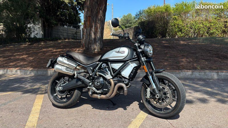 DUCATI SCRAMBLER 1100