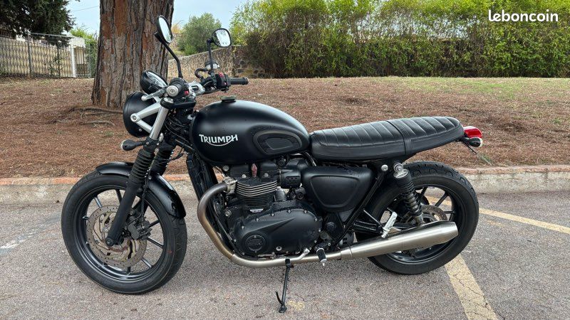 Triumph Street Twin 900